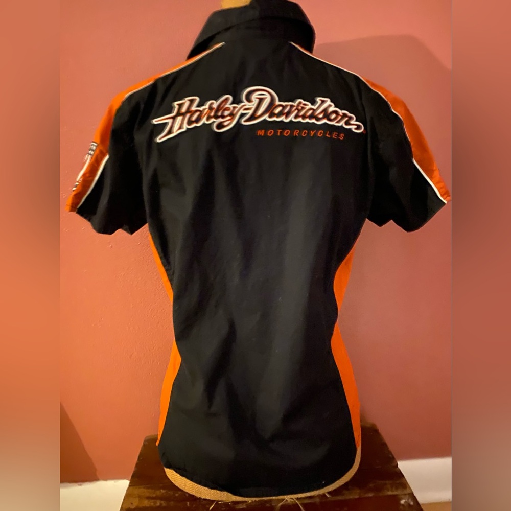 HD small Vintage Button up top